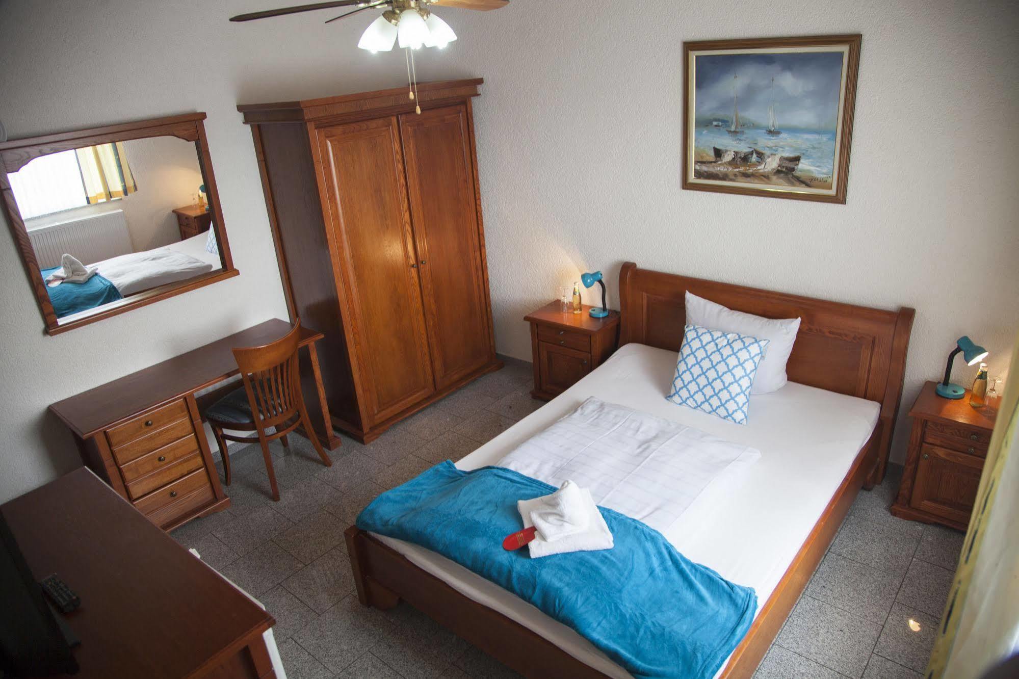 Hotel Atlantis Ramstein-Miesenbach Dış mekan fotoğraf