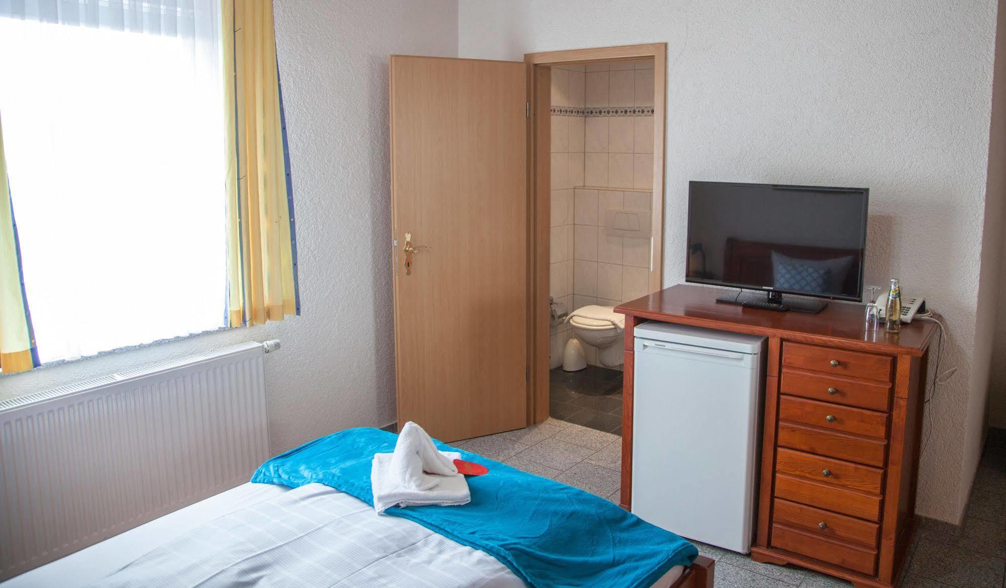 Hotel Atlantis Ramstein-Miesenbach Dış mekan fotoğraf